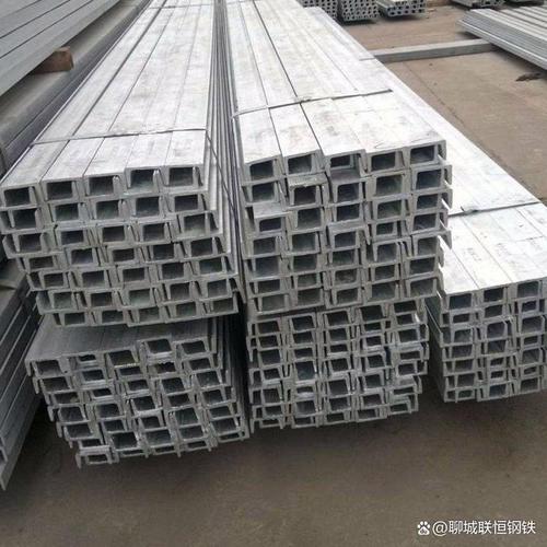 它的综合力学性能适中,焊接和加工性能良好,且成本相对经济,是钢结构